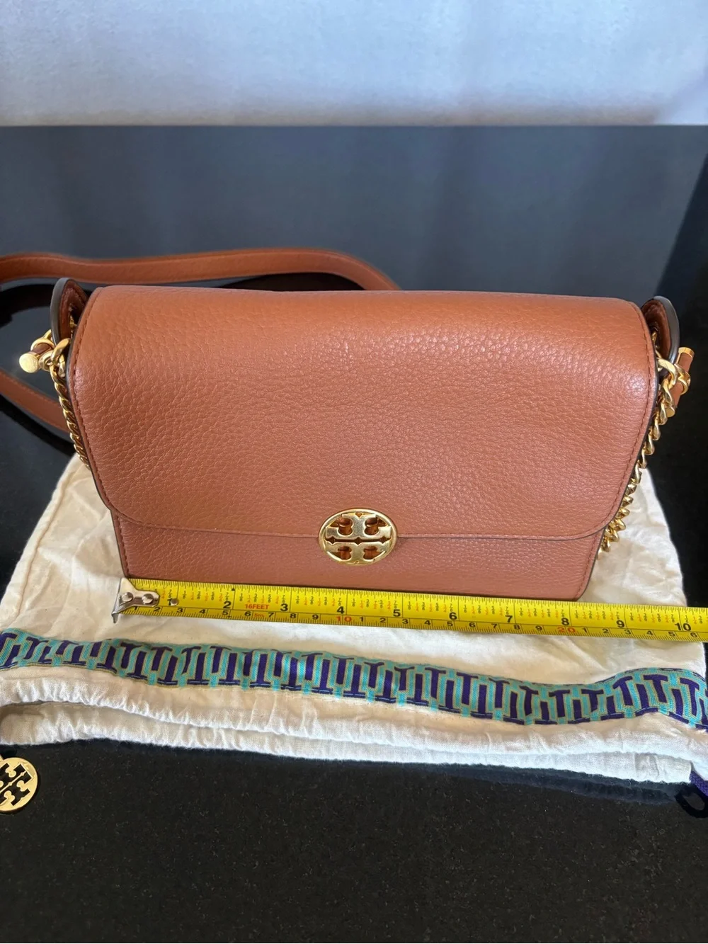 Authentic Tory Burch Carson Brown Leather Crossbody Bag with gold Chain